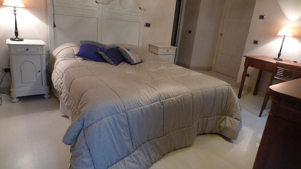 B&B Al Dom Орта Сан Джулио Екстериор снимка